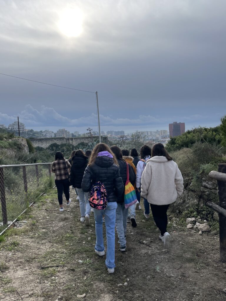 Visita guidata con le scuole al Colle di Tuvixeddu